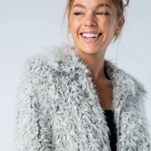 3/$30! Merci Women’s Gray Faux Fur Zip Up Jacket size Small